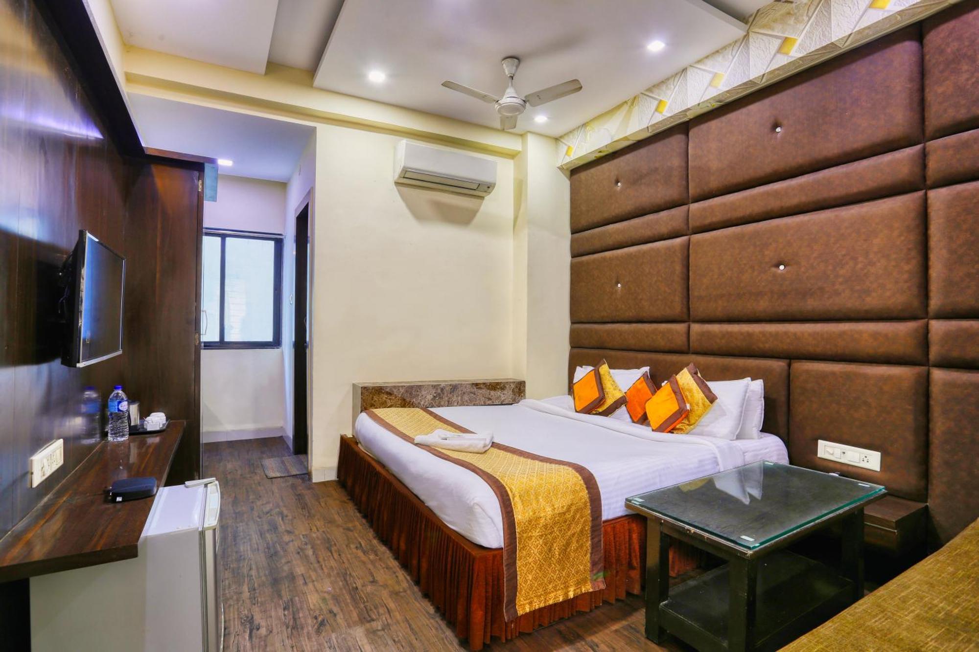 The Ashoka Hotel 3*