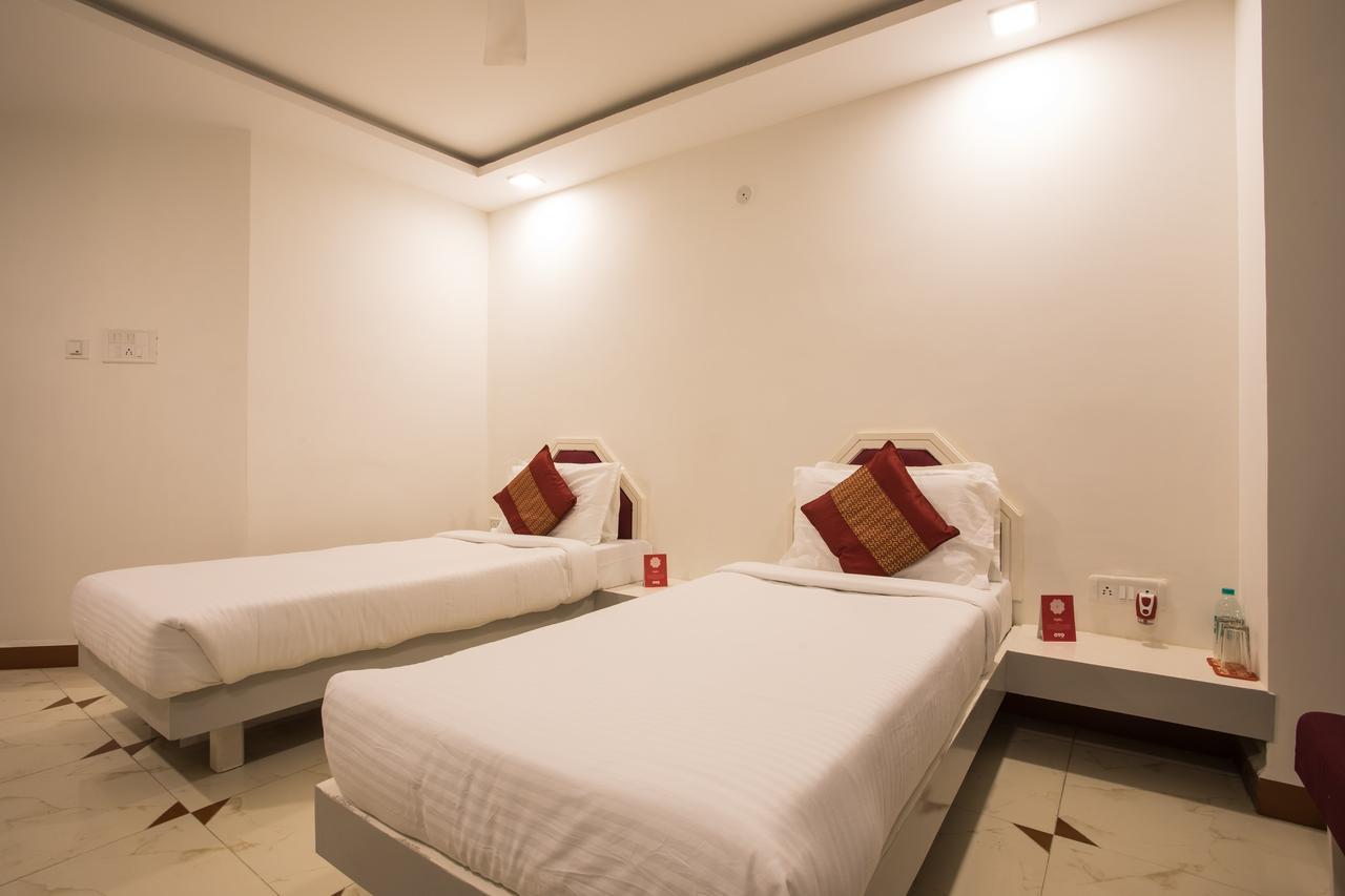 Oyo Flagship 140 Amaltas Ab Road 3* Indore
