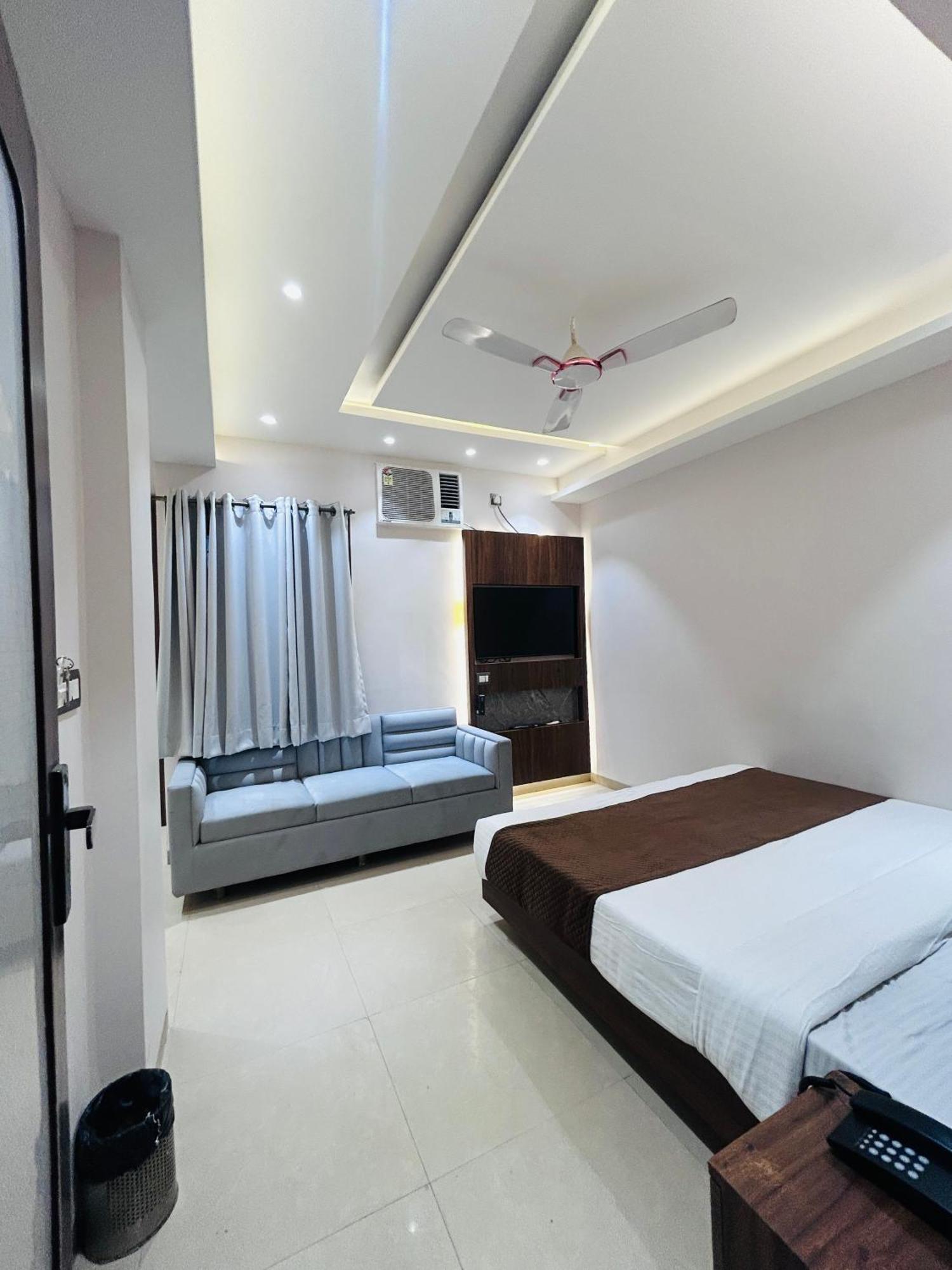 Care Residency Hotel 3*