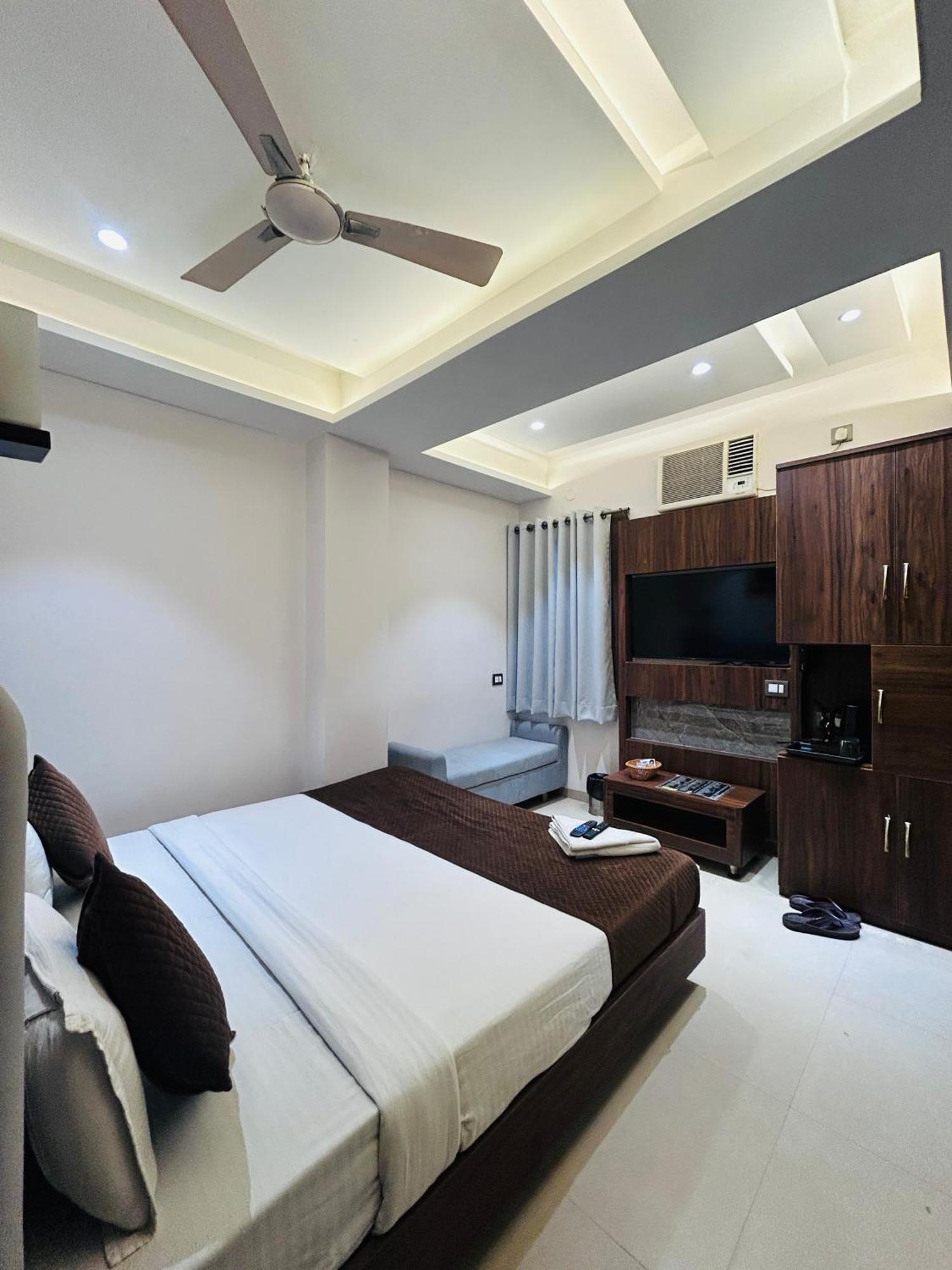 Care Residency Hotel 3*