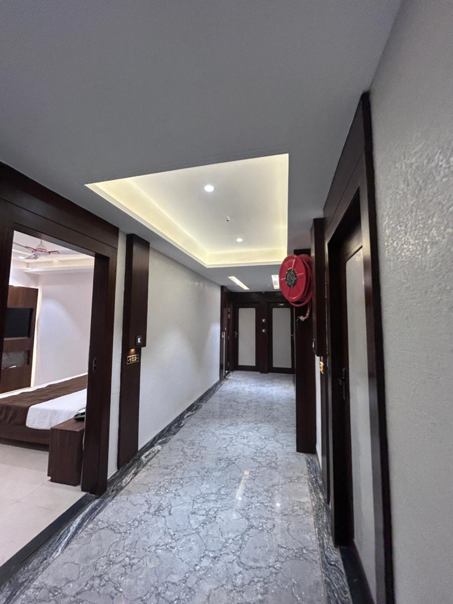 Care Residency 3*