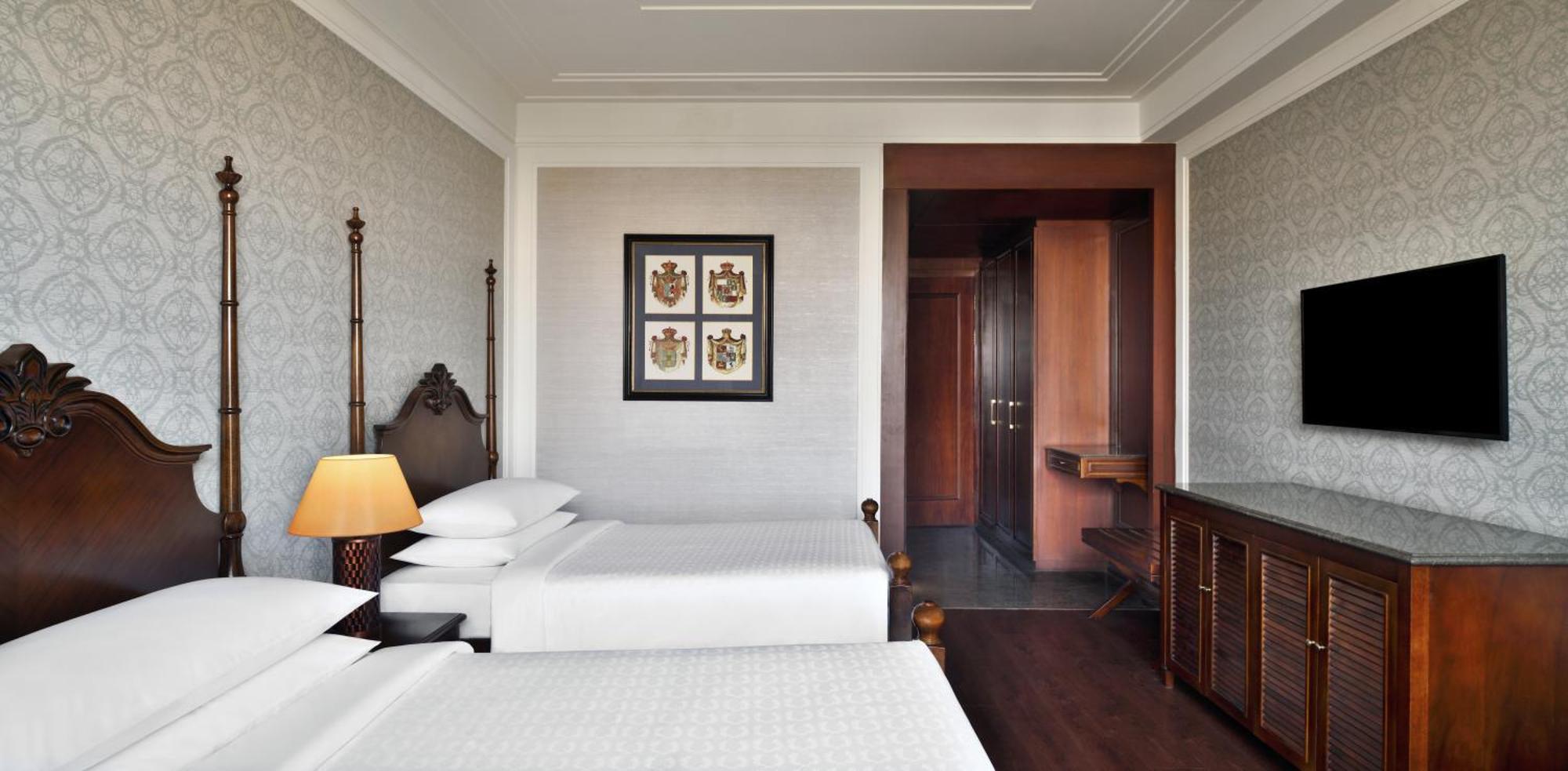 Sheraton Grand Palace 5*