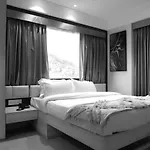 Hotel Grand Girdhar