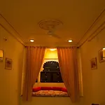 Hotel Nahargarh Palace