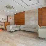 Vaccinated Staff- Townhouse Oak Hotel Silvotel