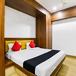 Capital O Ind679 Hotel Rajwada Palace