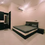 Oyo Siddharth Regency