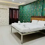 Oyo 88521 Hotel Swagstay