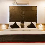 Oyo Townhouse 377 Comfort Medows