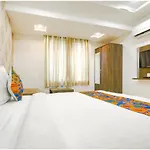 Fabhotel Ten Eleven