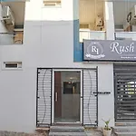 Collection O 88045 Hotel Rush Imperial
