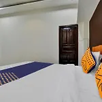 Spot On 81340 Hotel Bamleshwari