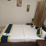 Hotel Lakshya Sheesh Mahal Indore
