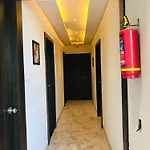 Hotel Divine