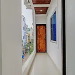 Oyo Flagship Hotel Blue Tick