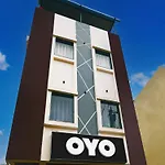 Oyo Flagship Hotel Blue Tick