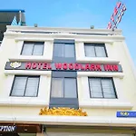 Fabhotel Woodlark Inn