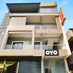 Oyo Flagship Hotel Zoyo