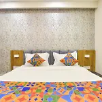 Fabhotel The Max Glory