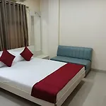 Hotel Tirupati Palace