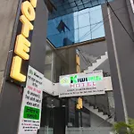 Hotel Kiwi Inn Vijaynagar Scheme 78