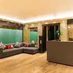 Hotel Golden Treat