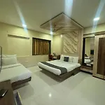 The Tripti Hotel & Banquets