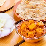 Fabhotel Santoor Geeta Bhawan Square