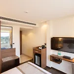 Hotel Golden Aura