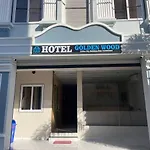Hotel Golden Wood