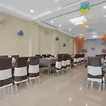 Super Townhouse Divya Palace