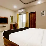 Gaurav Hotel And Restaurant