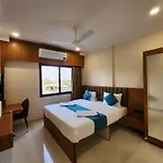 Hotel The Avirajan