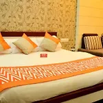 Fabhotel Kings Park A.B. Road