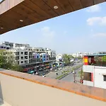 Treebo Avadh Residency