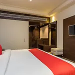 Capital O 13104 Hotel 25 Hours
