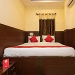 Oyo 11945 Hotel Glory Palace