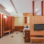 Hotel Paradise, Indore