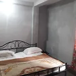 Hotel Rama Inn