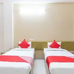 Oyo 40281 Hotel Nic