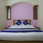 Oyo 3883 Hotel Grande Royale