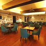 Jalsa Resort