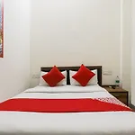Oyo 30524 Relax Inn