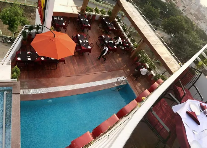 Hotel Somdeep Palace