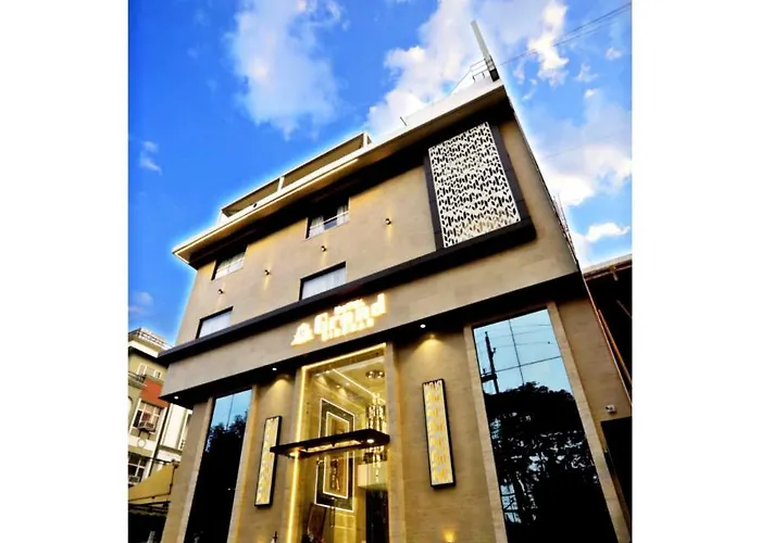 Hotel Grand Girdhar