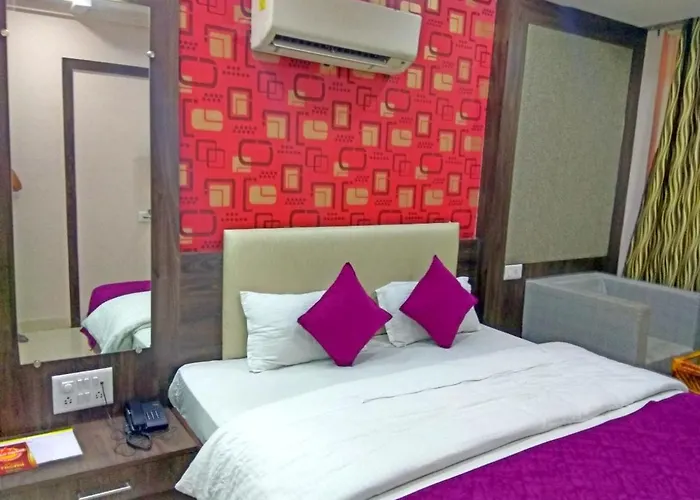 Hotel Aamantran Avenue,Ujjain