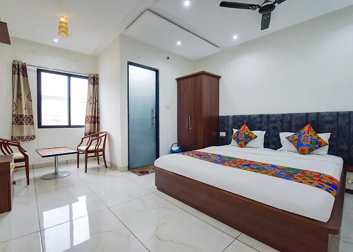 Fabhotel Grand Vista