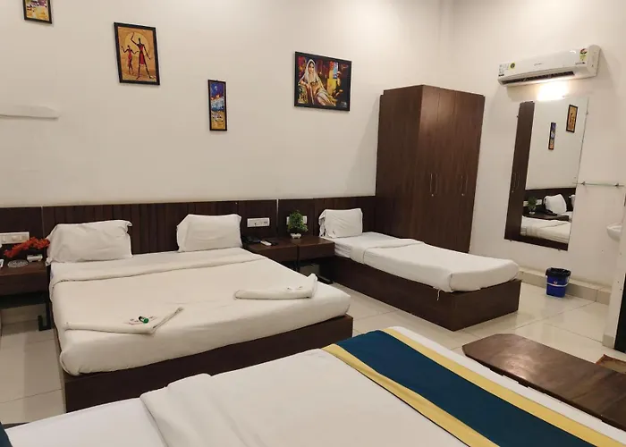 Topdealhotel Sheesh Mahal
