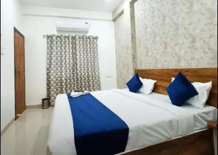 Hotel Parthika Palace