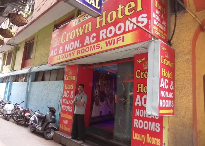 New Crown Hotel